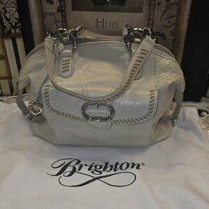 EUC- Vintage Brighton Textured Leather Cream Satchel 9 X 10 X 6 1/2